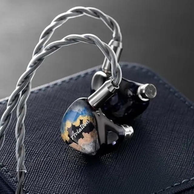 Queen of Audio (QoA) Aviation